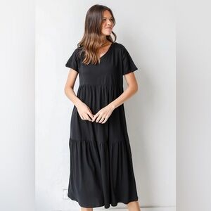 DressUp Make The Call Tiered Midi Dress Black‎ Size XL